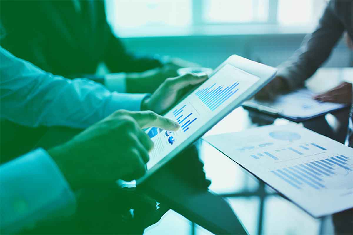 11 Key Compliance KPIs + Examples (And Why You Should Track Them)